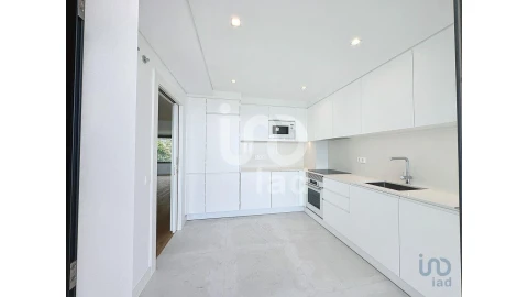 Apartamento T2 para Venda em São Martinho