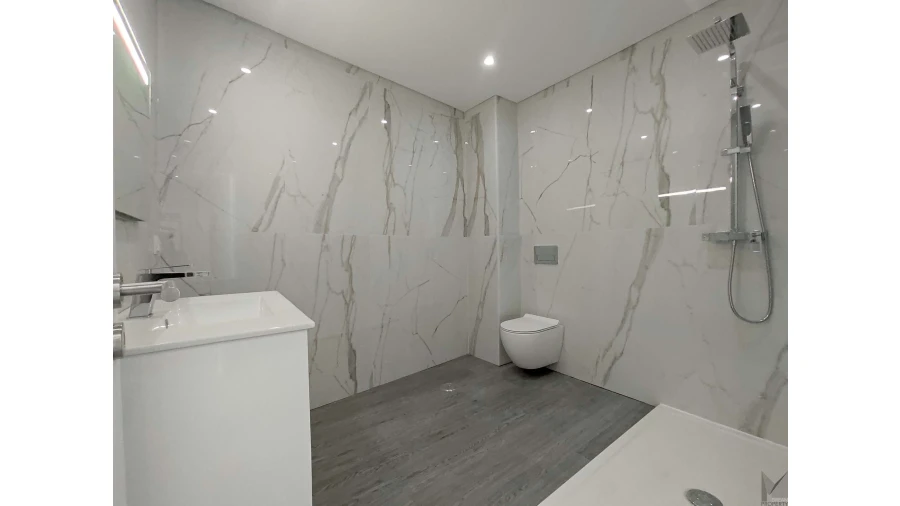 Apartamento T3 para Venda em Quelfes Foto 13