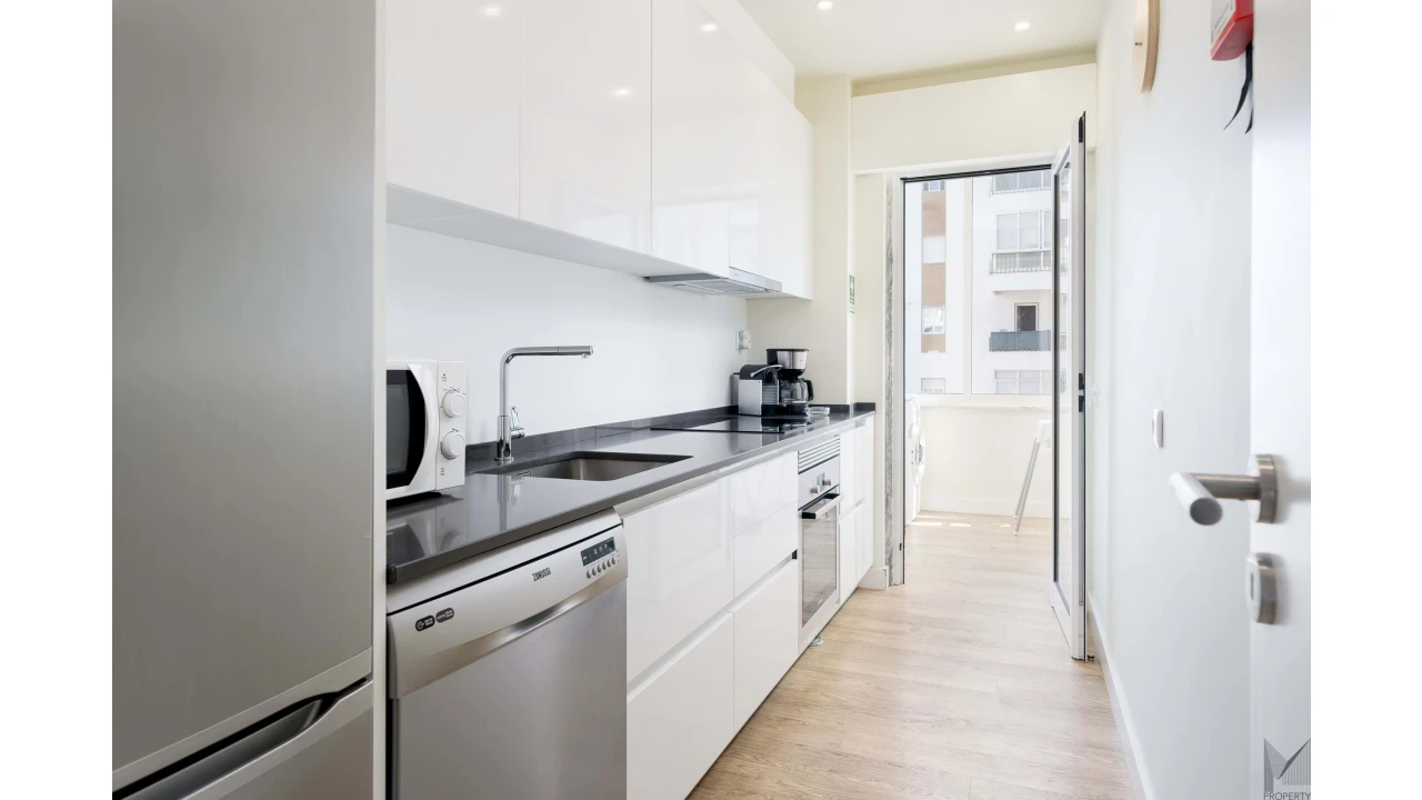 Apartamento T2 para Venda em Quarteira Foto 9
