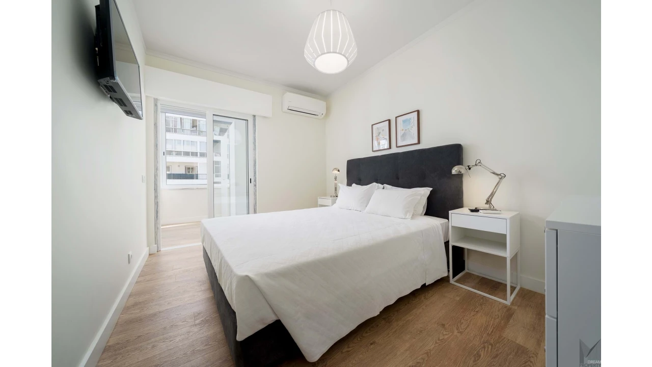 Apartamento T2 para Venda em Quarteira Foto 11
