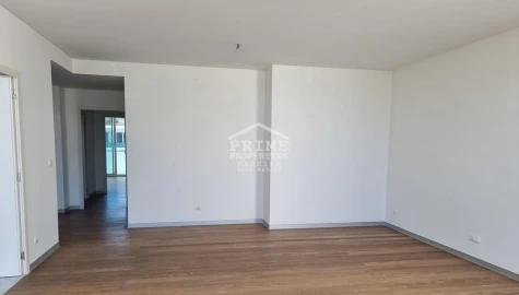 Apartamento T4 para Venda em Funchal (Se)