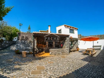 Moradia T5 para Venda em Canhas