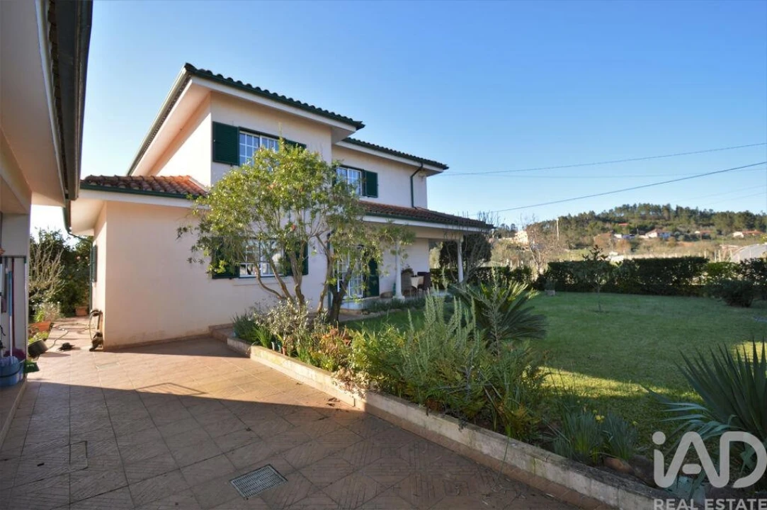 Moradia T4 para Venda em Foz de Arouce e Casal de Ermio Foto 4