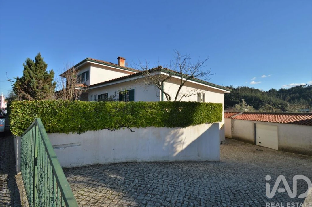 Moradia T4 para Venda em Foz de Arouce e Casal de Ermio Foto 2