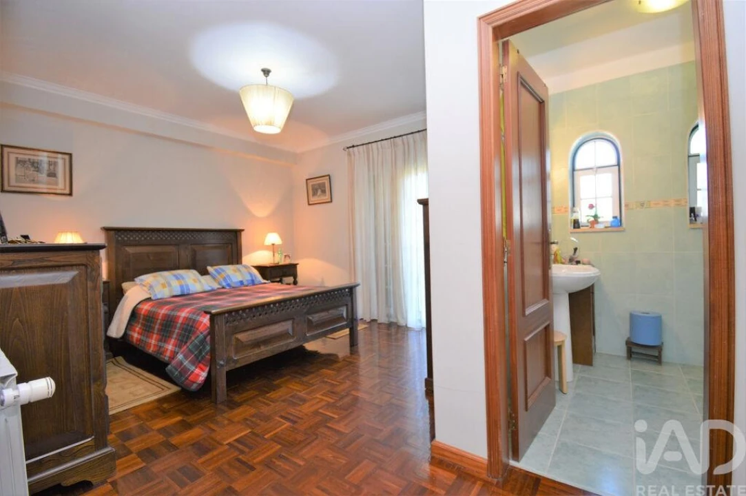 Moradia T4 para Venda em Foz de Arouce e Casal de Ermio Foto 11