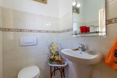 Moradia T4 para Venda em Lagos (São Sebastião e Santa Maria)