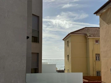 Apartamento T3 para Venda em Algés, Linda-A-Velha e Cruz Quebrada-Dafundo