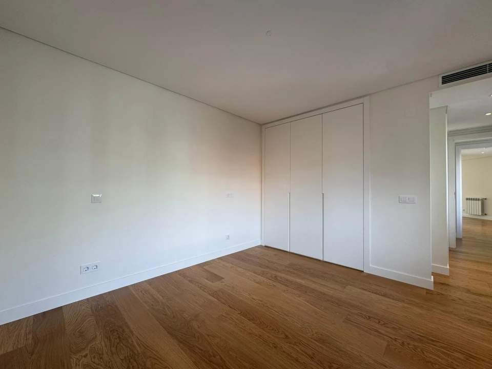Apartamento T3 para Venda em Algés, Linda-A-Velha e Cruz Quebrada-Dafundo Foto 26