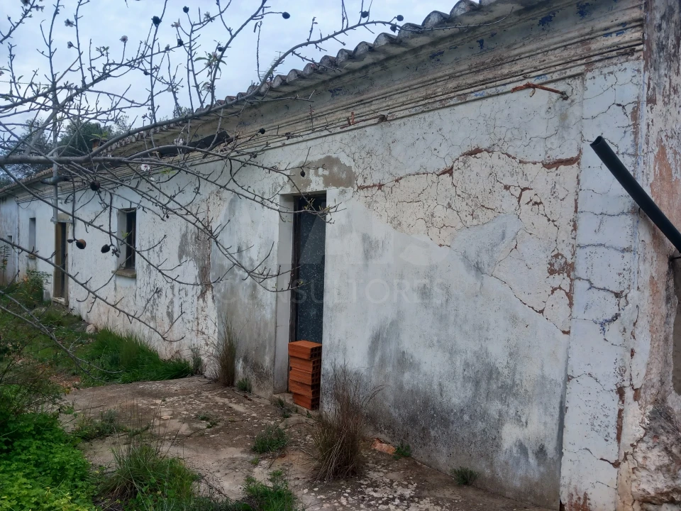Moradia T1 para Venda em Querença, Tôr e Benafim Foto 1