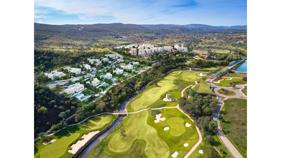 Moradia T4 para Venda em Loule (São Clemente)