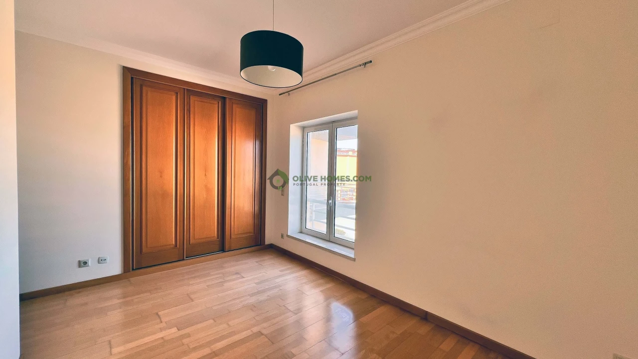 Apartamento T3 para Venda em Quarteira Foto 20