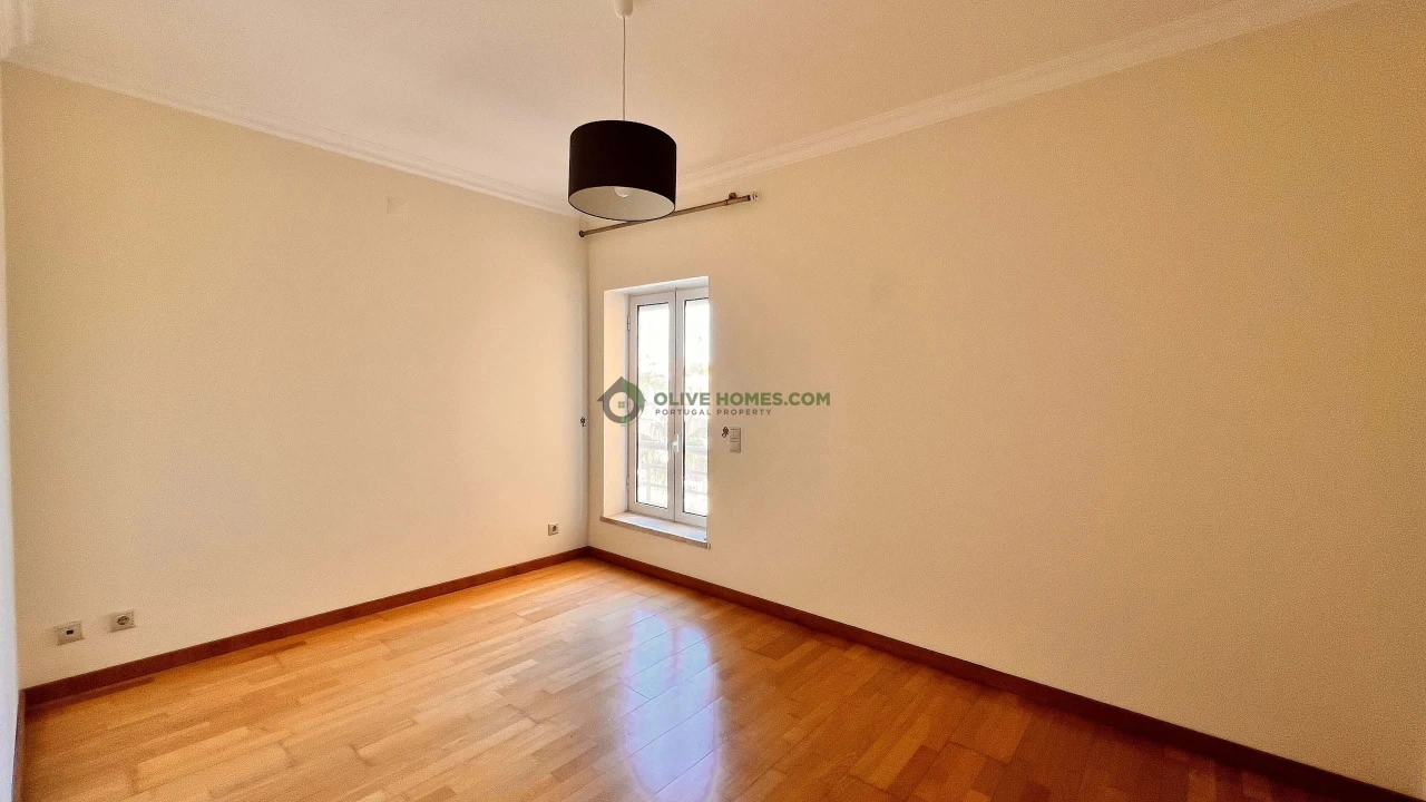 Apartamento T3 para Venda em Quarteira Foto 22