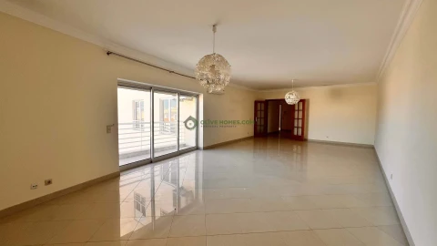 Apartamento T3 para Venda em Quarteira