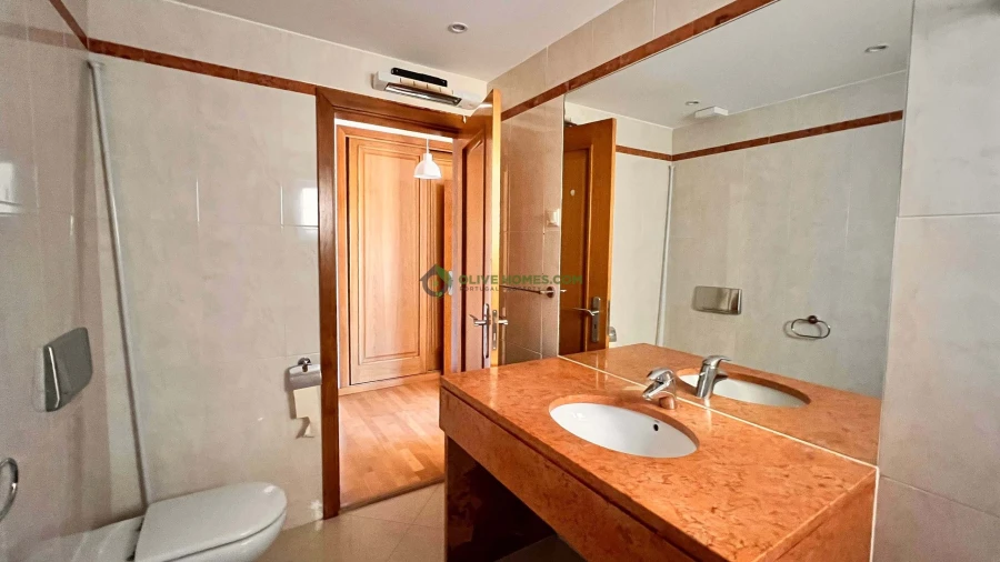 Apartamento T3 para Venda em Quarteira Foto 26