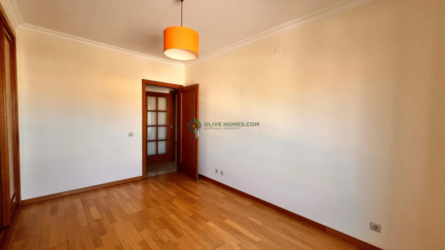 Apartamento T3 para Venda em Quarteira Foto 14