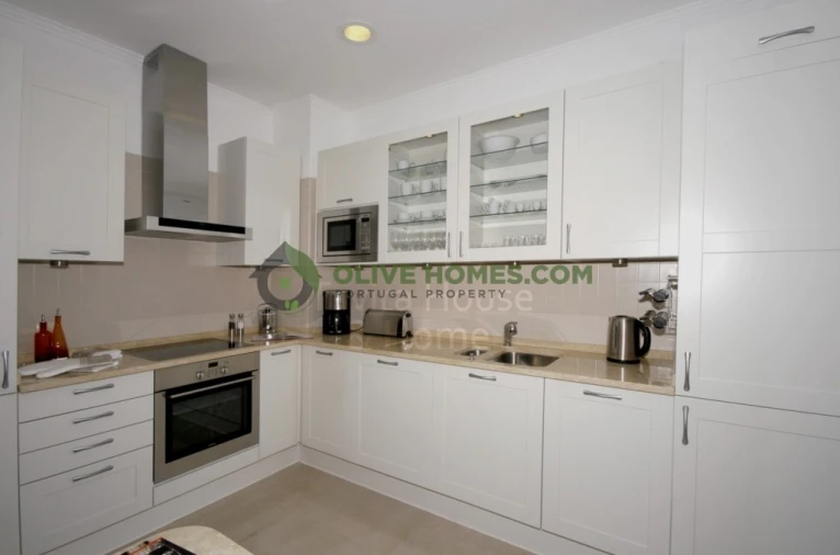 Apartamento T2 para Venda em Quarteira Foto 5