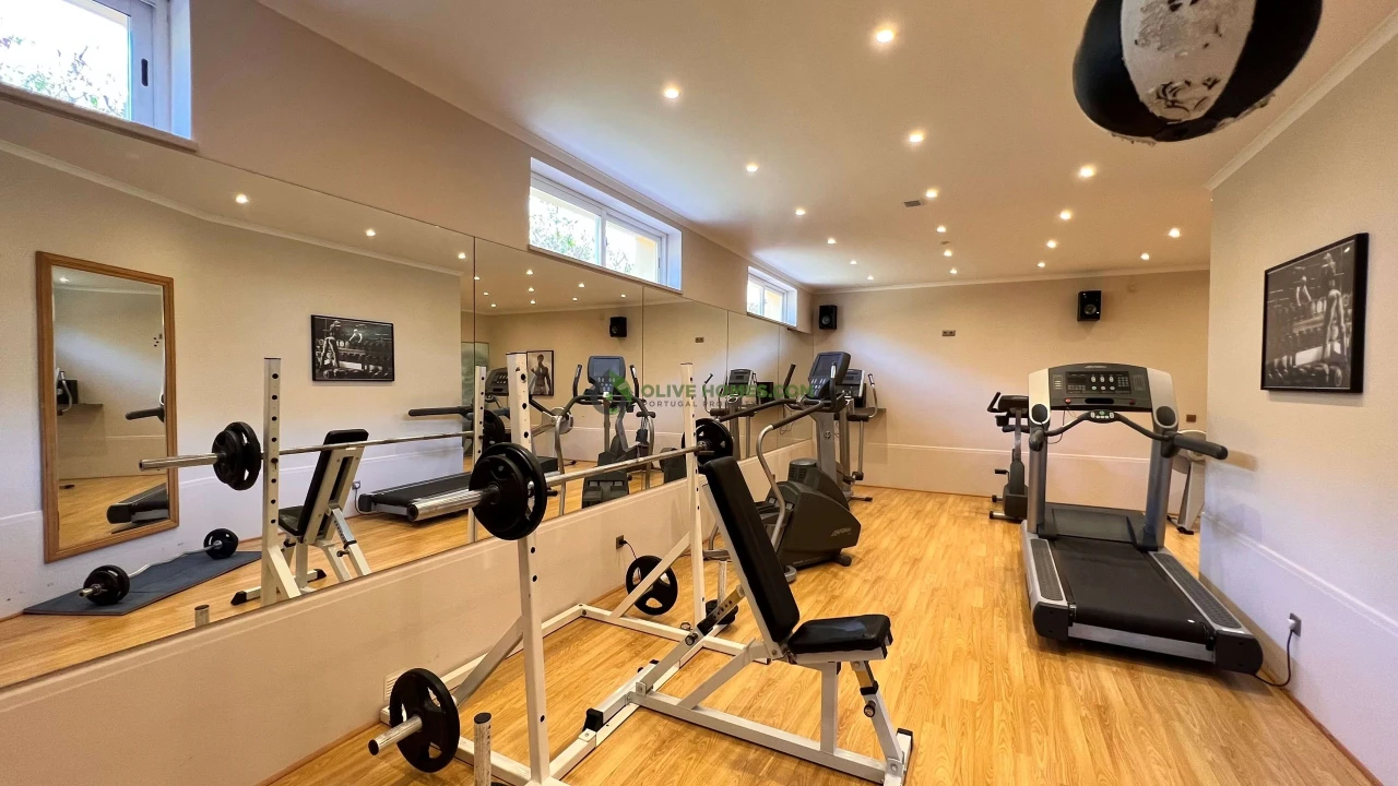 Moradia T8 para Venda em Almancil Foto 111