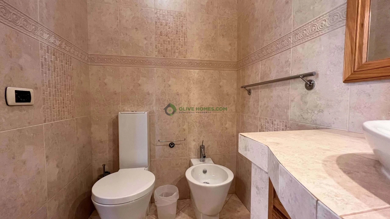 Moradia T8 para Venda em Almancil Foto 25