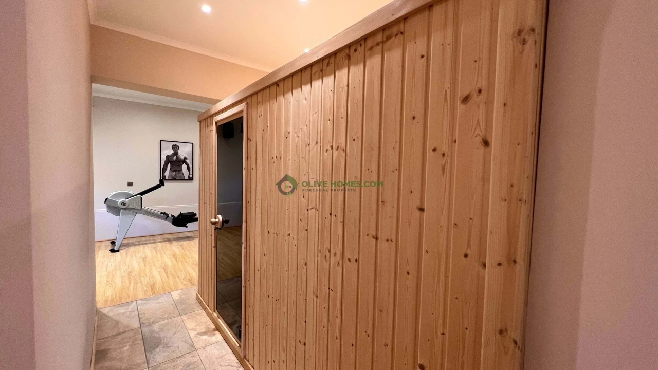 Moradia T8 para Venda em Almancil Foto 103