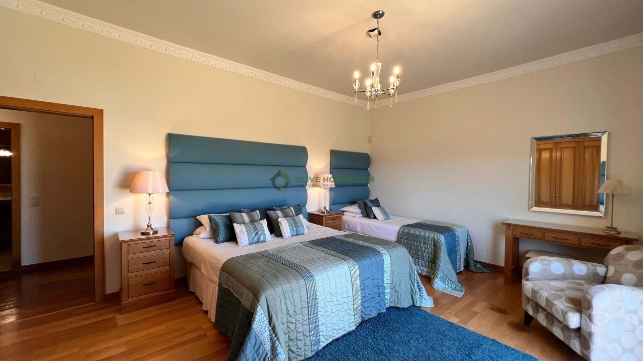 Moradia T8 para Venda em Almancil Foto 66