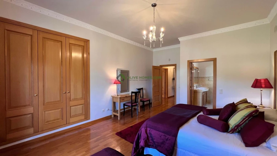 Moradia T8 para Venda em Almancil Foto 34