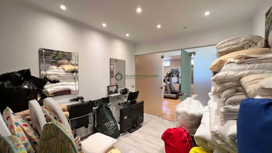 Moradia T8 para Venda em Almancil Foto 107