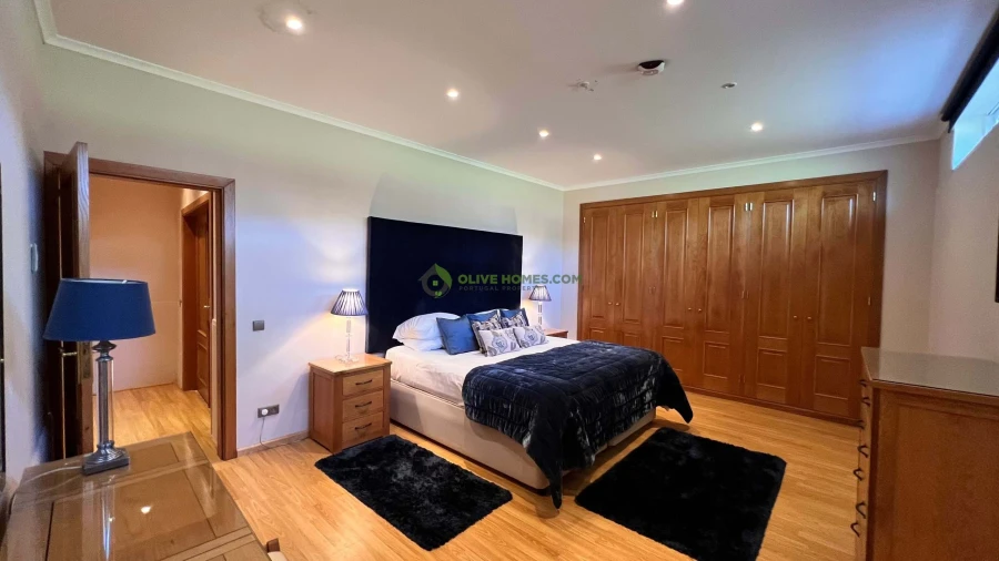 Moradia T8 para Venda em Almancil Foto 77