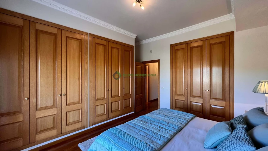 Moradia T8 para Venda em Almancil Foto 64