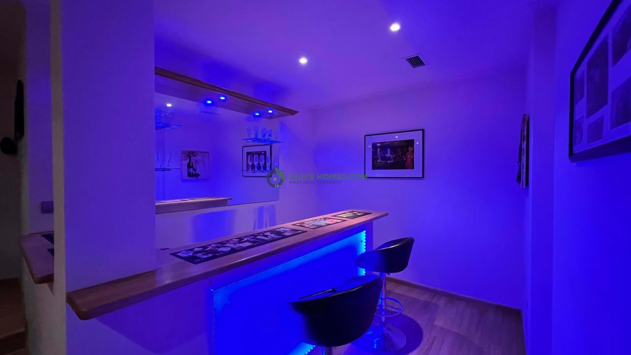 Moradia T8 para Venda em Almancil Foto 98