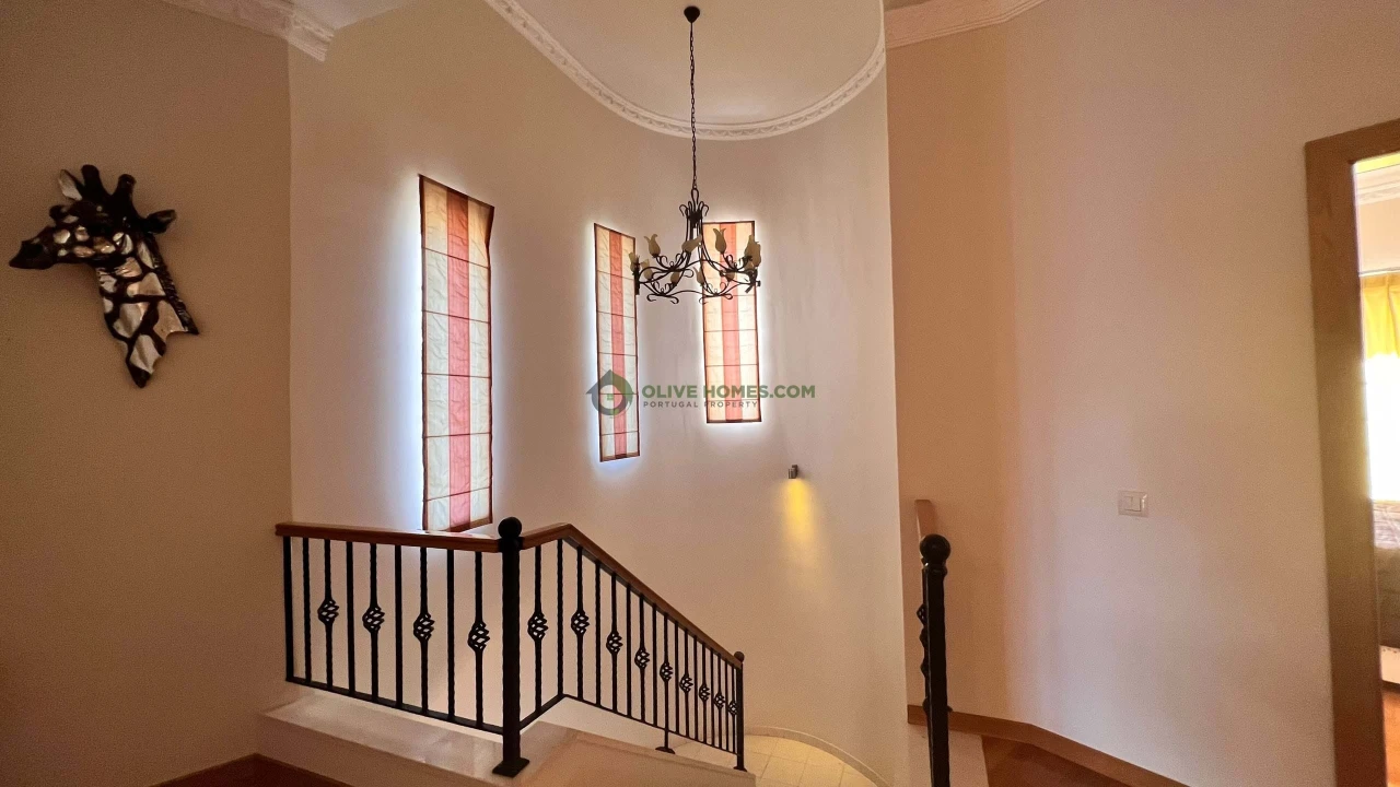 Moradia T8 para Venda em Almancil Foto 37