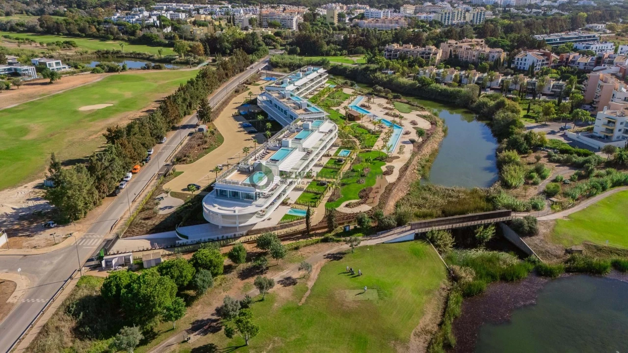 Apartamento T3 para Venda em Quarteira Foto 30