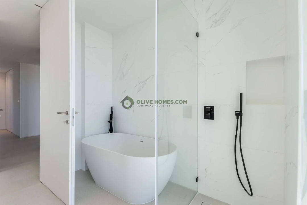 Apartamento T3 para Venda em Quarteira Foto 13