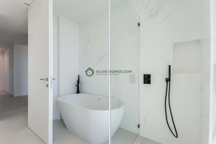 Apartamento T3 para Venda em Quarteira Foto 13