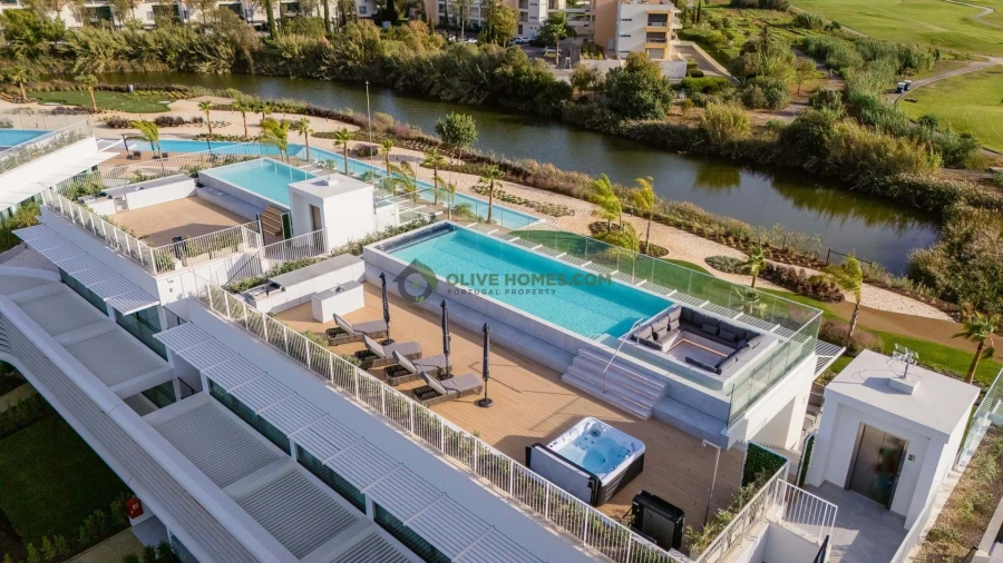 Apartamento T3 para Venda em Quarteira Foto 51