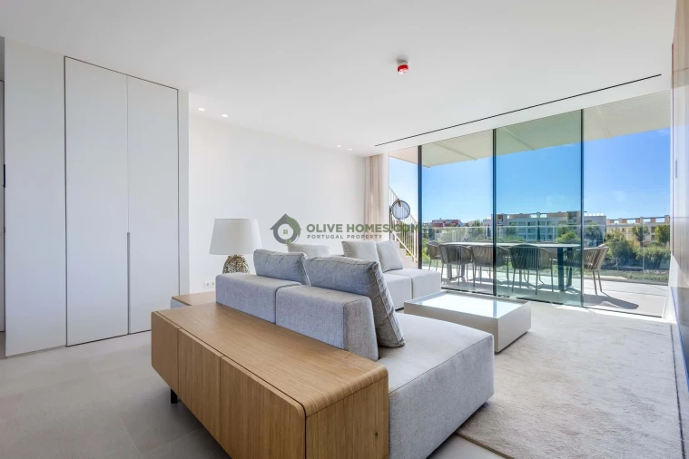 Apartamento T3 para Venda em Quarteira Foto 3