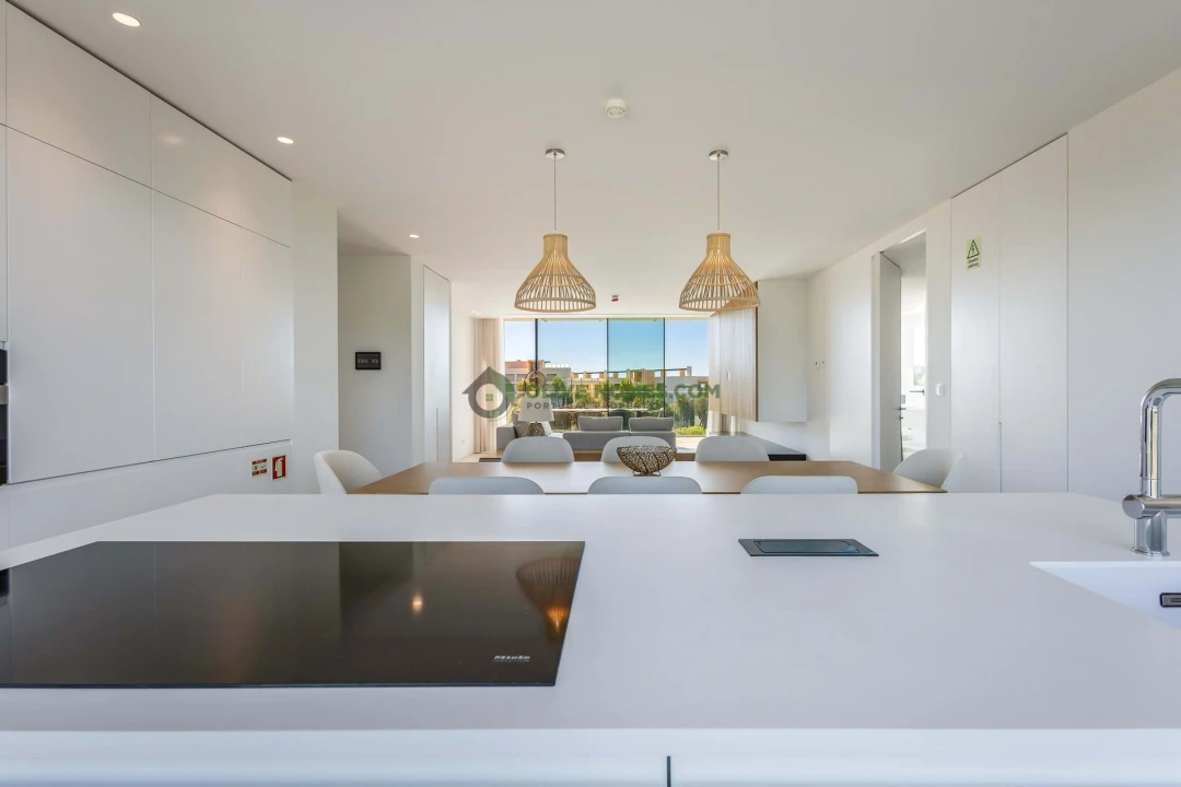 Apartamento T3 para Venda em Quarteira Foto 6