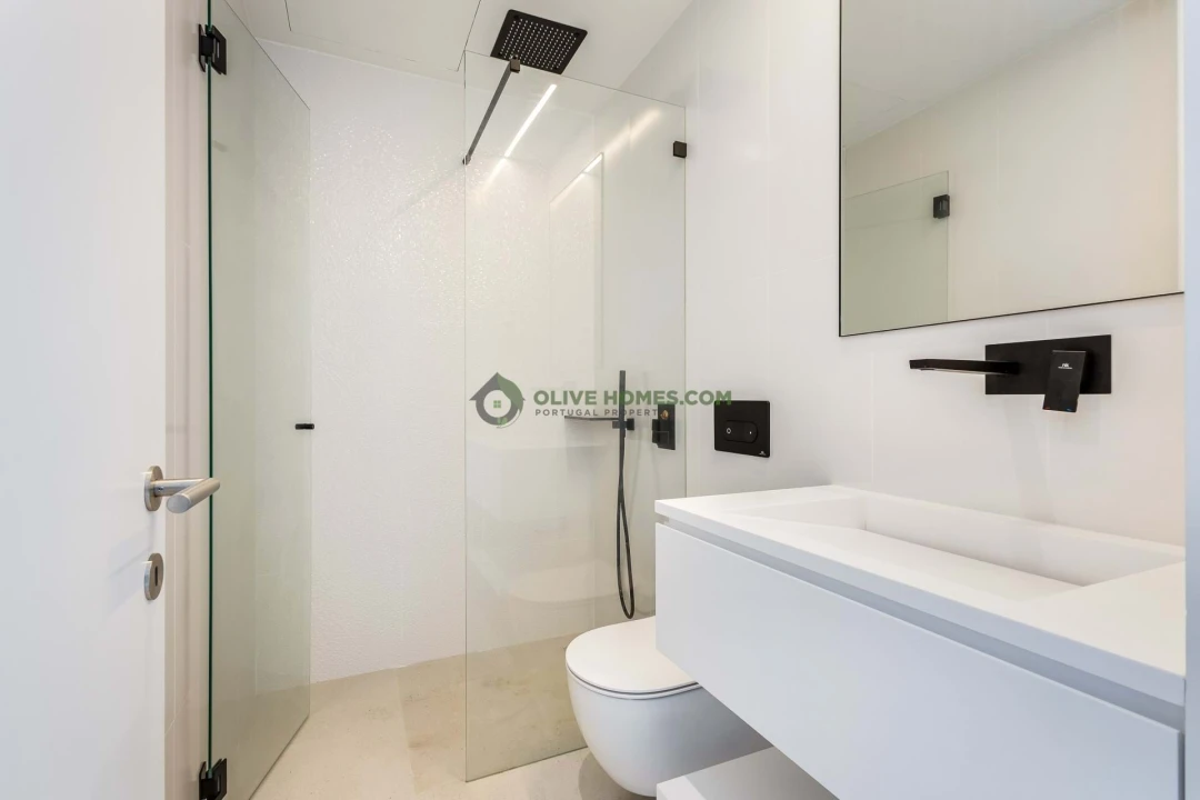 Apartamento T3 para Venda em Quarteira Foto 15
