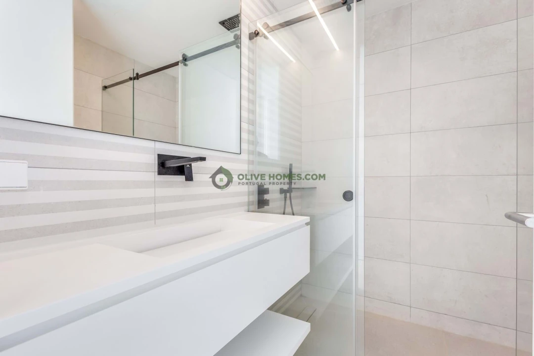 Apartamento T3 para Venda em Quarteira Foto 26