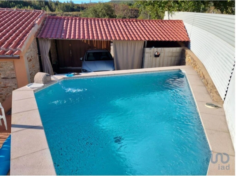 Moradia T5 para Venda em Sé e São Lourenço Foto 3