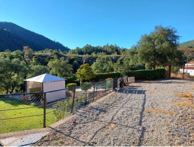 Moradia T5 para Venda em Sé e São Lourenço Foto 7