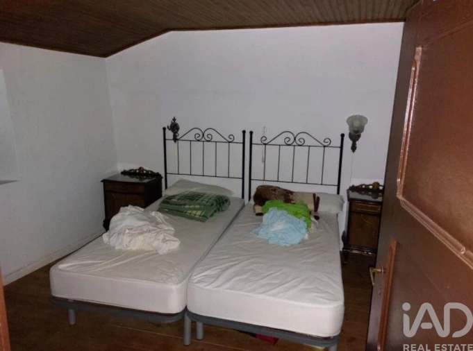 Moradia T5 para Venda em Sé e São Lourenço Foto 17