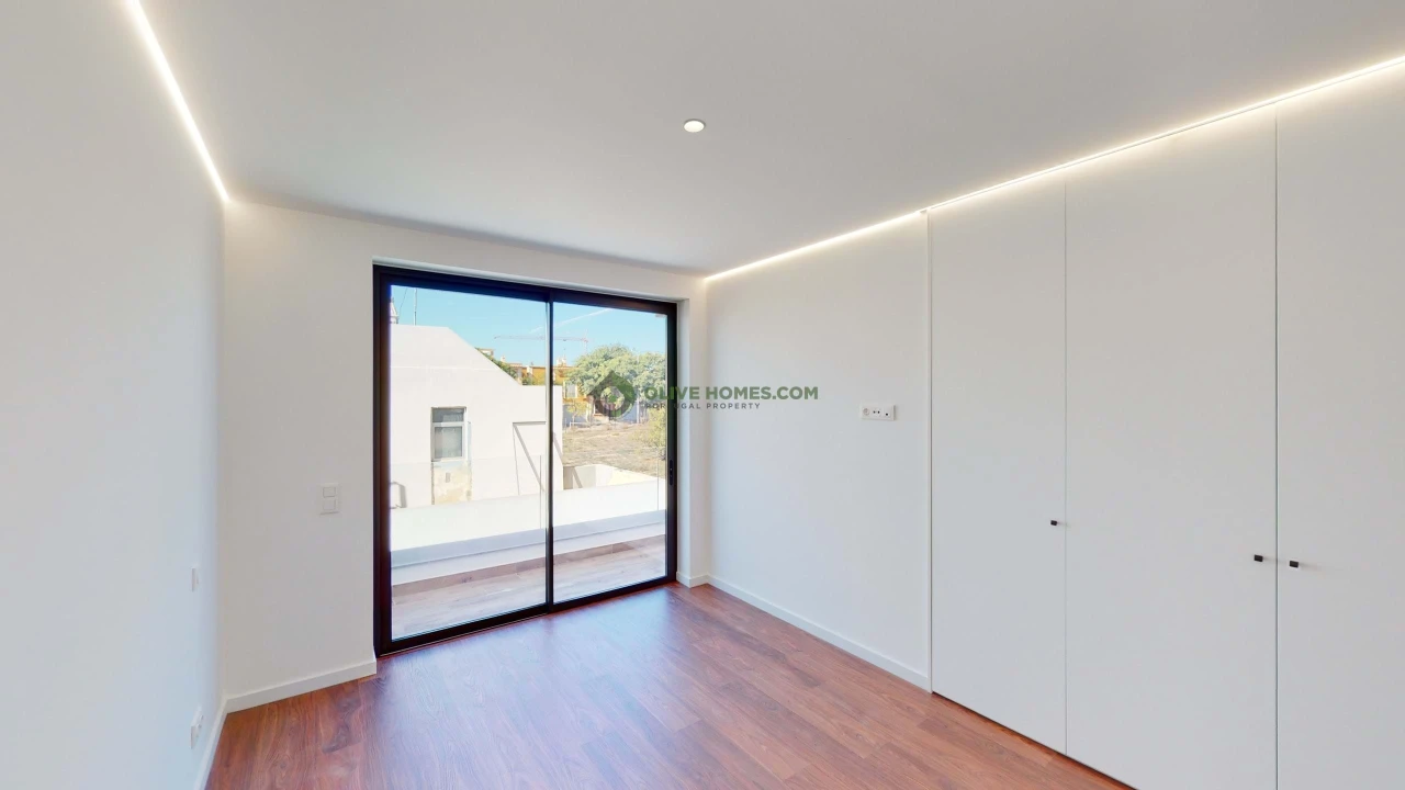 Moradia T3 para Venda em Olhão Foto 42