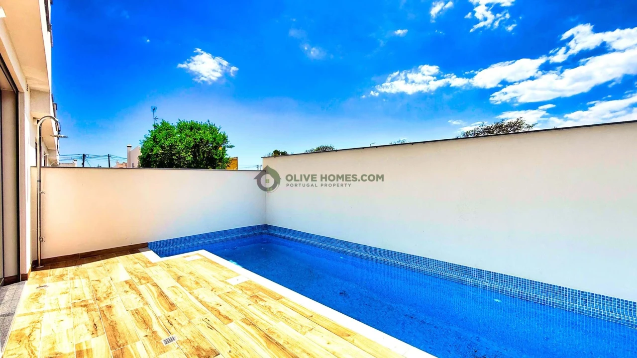 Moradia T3 para Venda em Olhão Foto 11