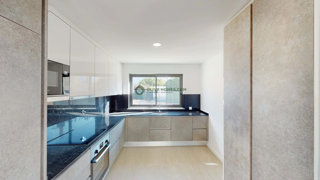 Moradia T3 para Venda em Olhão Foto 9