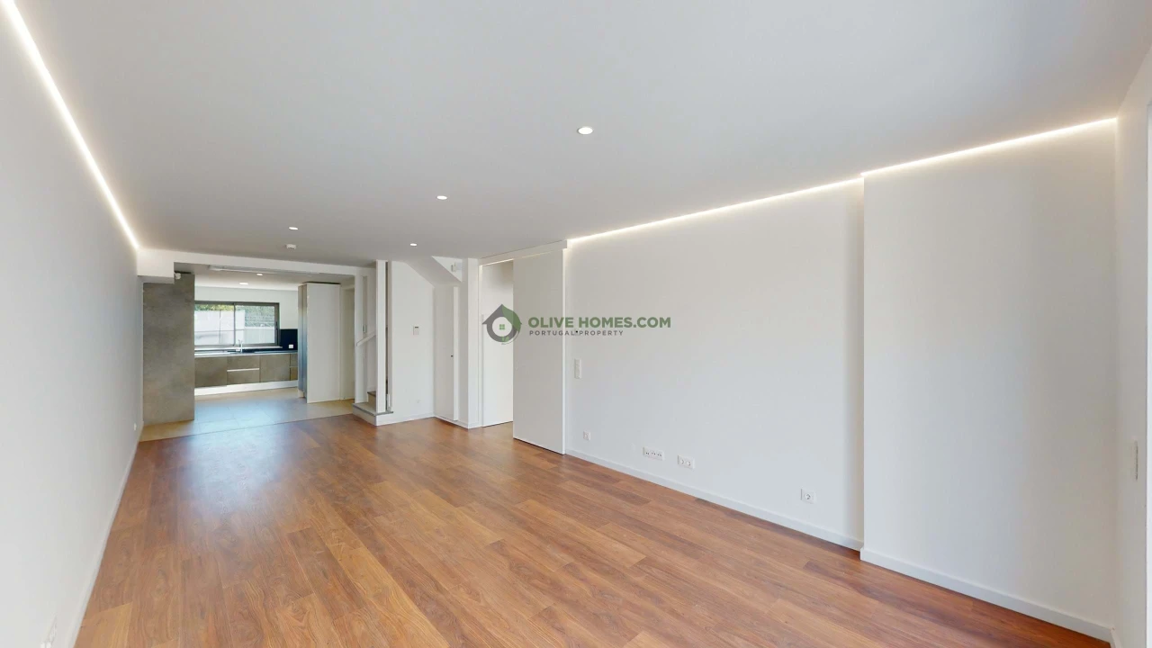 Moradia T3 para Venda em Olhão Foto 15