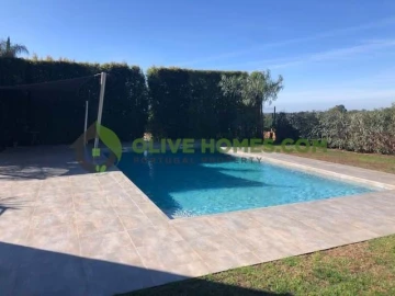 Moradia T4 para Venda em Almancil