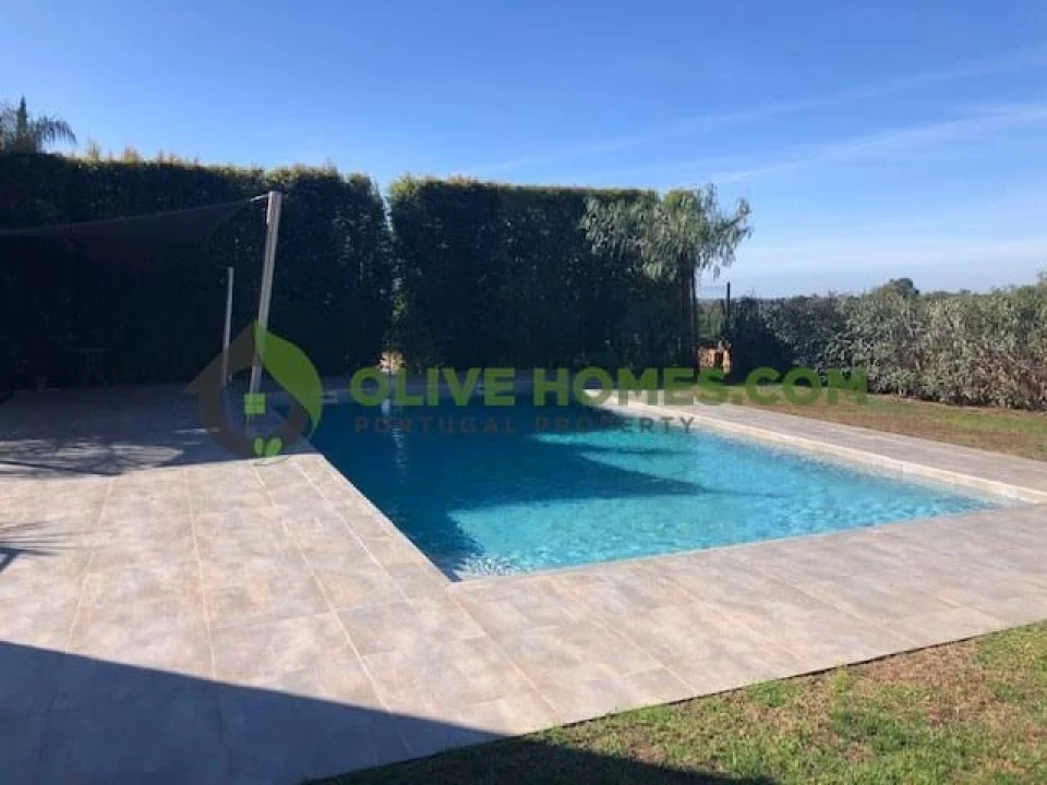 Moradia T4 para Venda em Almancil Foto 17