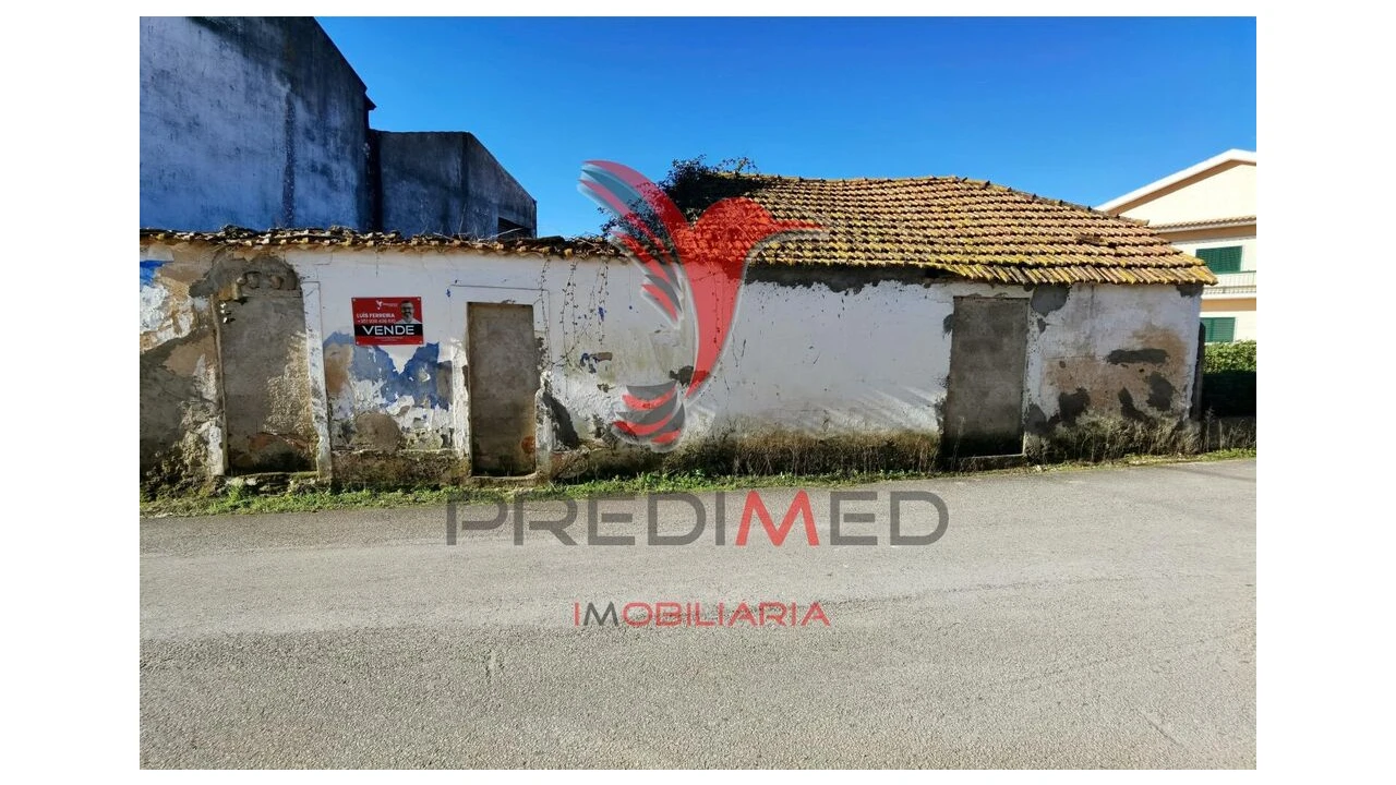 Moradia T2 para Venda em Azoia de Cima e Tremês Foto 4