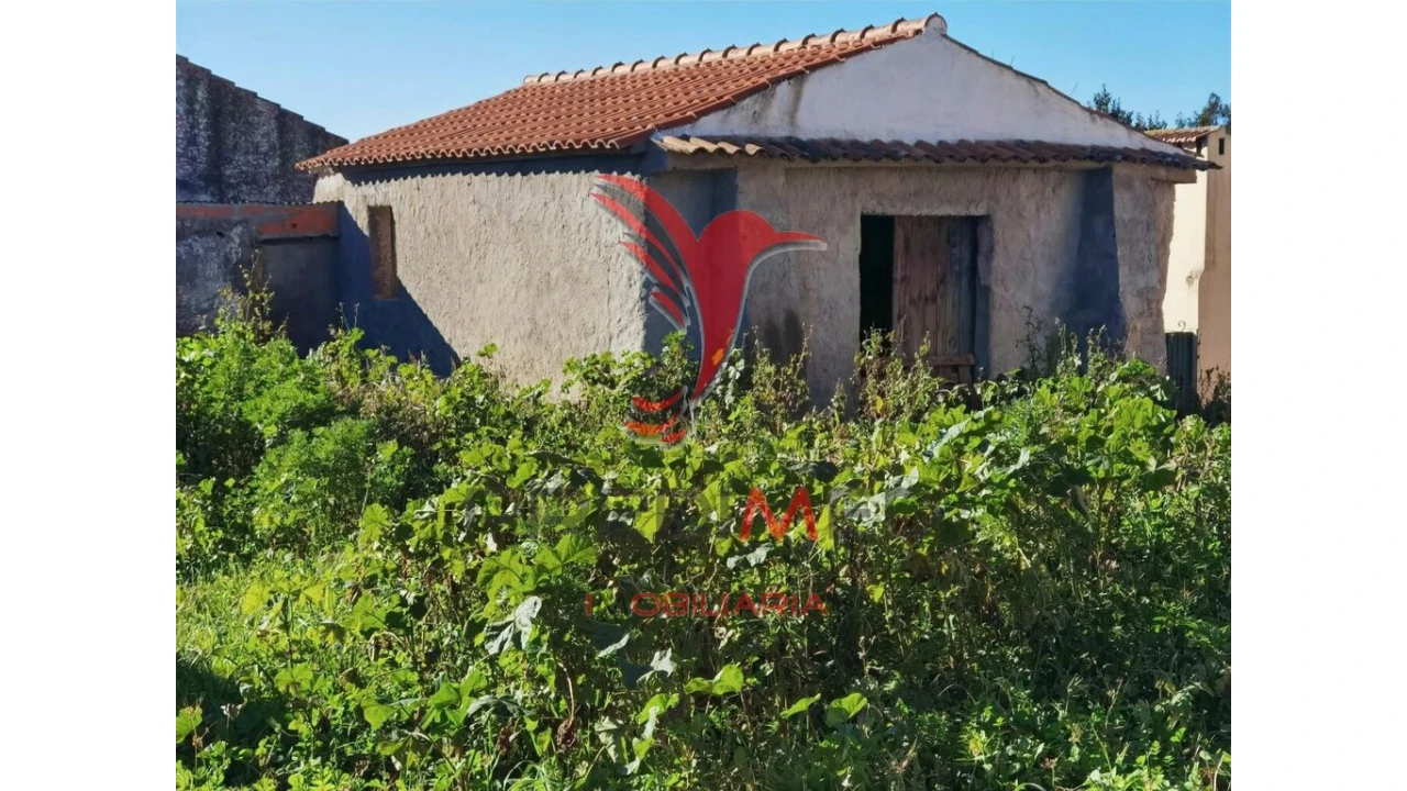 Moradia T2 para Venda em Azoia de Cima e Tremês Foto 11