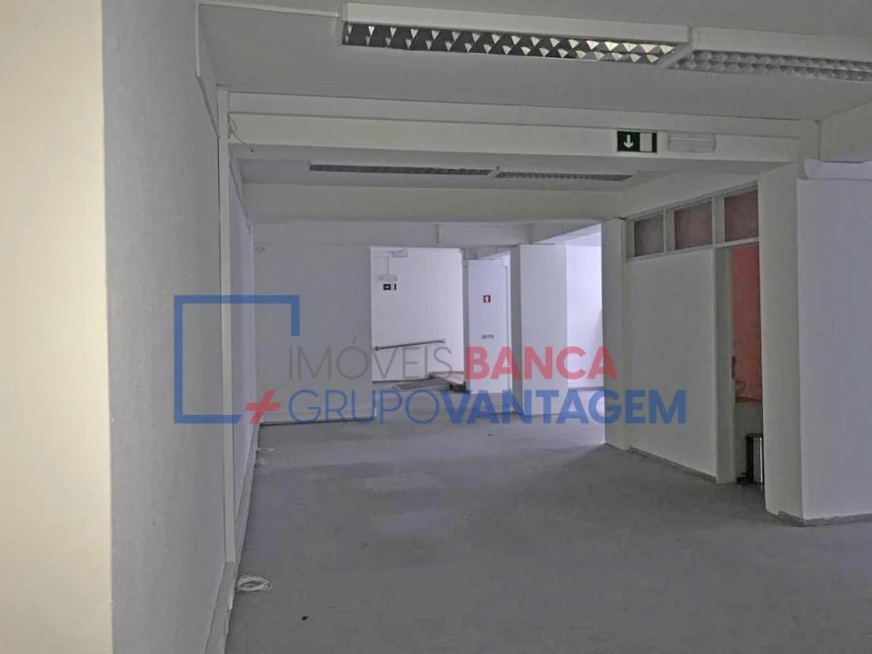 Loja para Venda em Torres Novas (Santa Maria, Salvador e Santiago) Foto 10